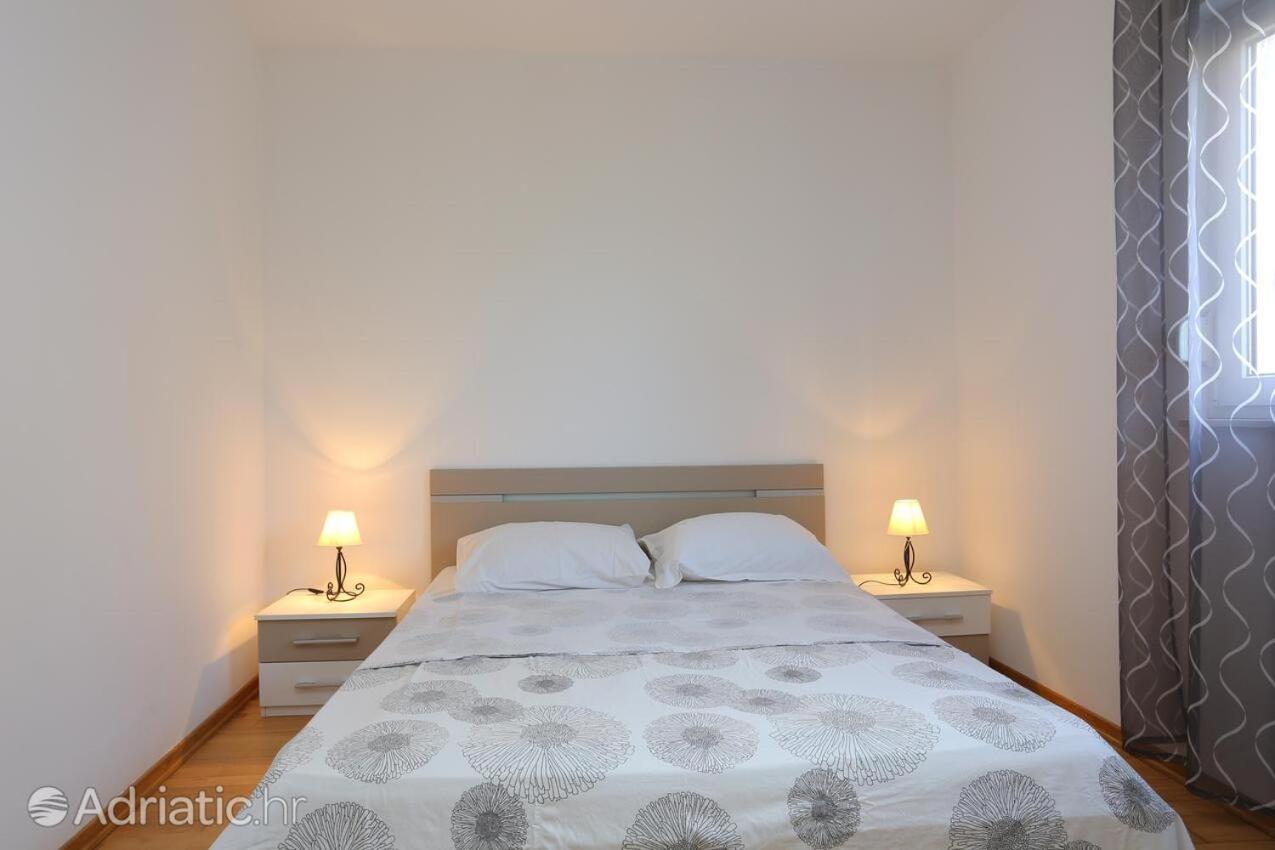 טרוגיר Deluxe Apartment Bagaric מראה חיצוני תמונה